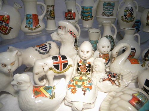 Crested china selection - china, (b30)