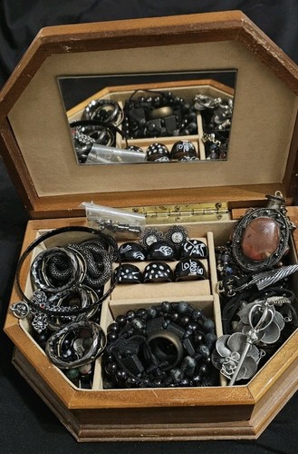 Wooden jewelry box - box, lot