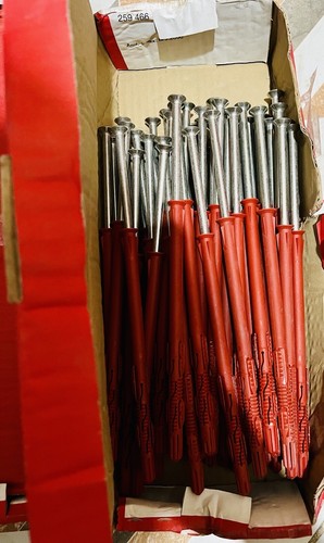 Hilti screw wall - x,