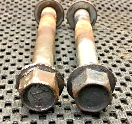 Yamaha xj900 engine mounting - yamaha,