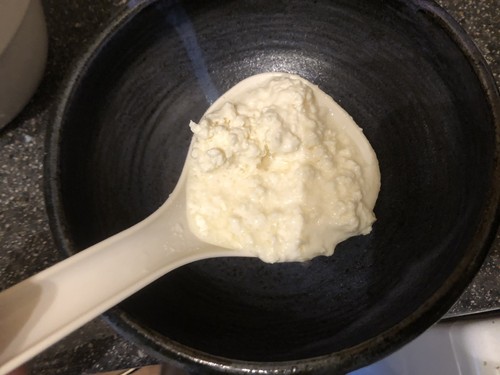 Live organic tibetan milk - live,