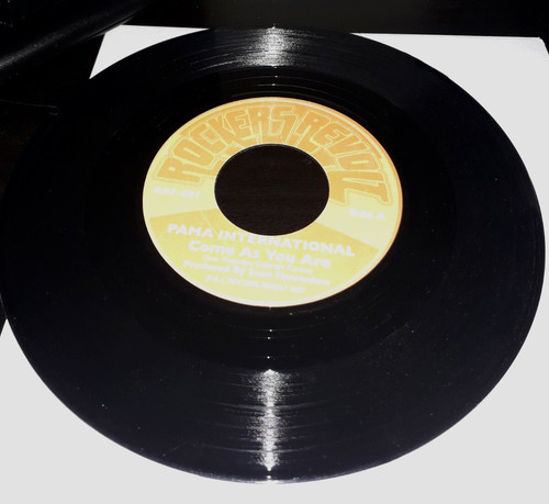 Pama international i - 7",