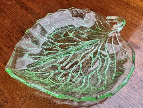 Art deco bagley green uranium - bagley,