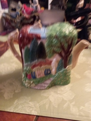 Collectable annie rowe - annie, gardens
