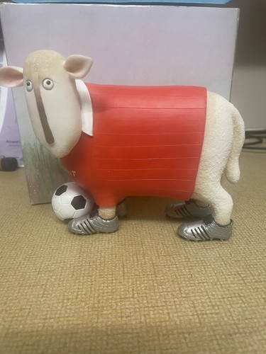Border fine arts ewe - border, and