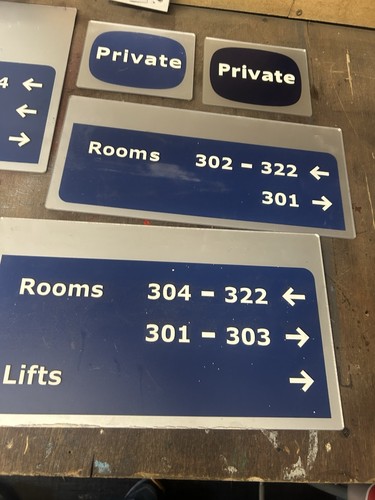 Travelodge hotels signs - travelodge,