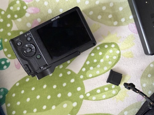 Ricoh digital compact - gr,