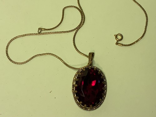 Vintage ruby red oval - oval, cabochon