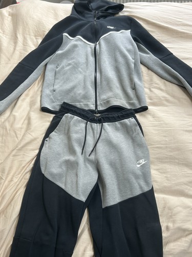 Nike men old season - old,