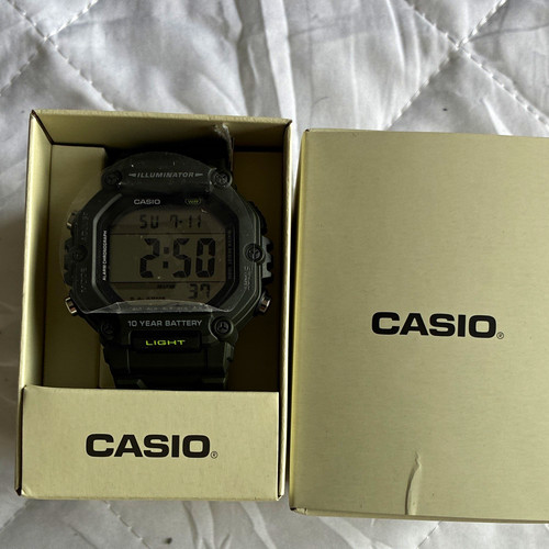 Casio illuminator 737 - casio,