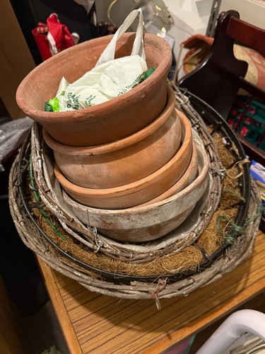 Terracotta plant pots hanging - terracotta,