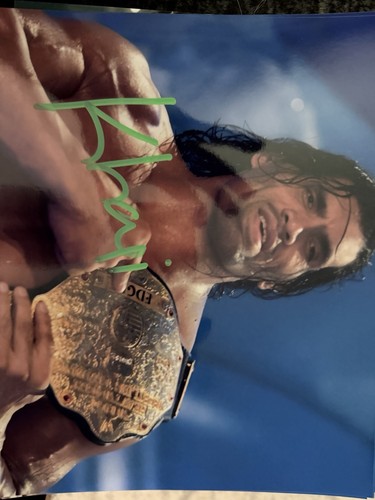 The great khali autographed - great,