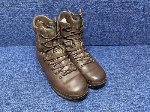 Size 11m altberg - uk, defender