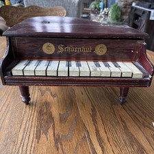 Antique Schoenhut Baby Grand