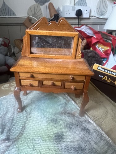 Dolls house dressing - house,