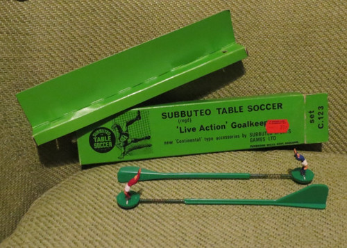 Subbuteo c123 pair of - –,