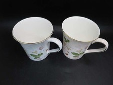 WEDGWOOD Pair Mug  Wild
