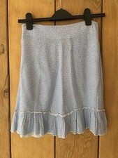 LOVELY BRANDY MELVILLE BLUE/WHITE FLORAL SKIRT