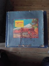 Hornby Train M O Goods Set
