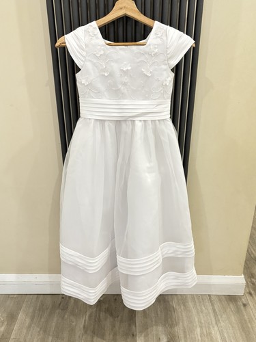 Sarah louise holy communion - louise,