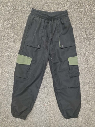 Woman cargo pants - woman’s,