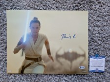 Star Wars Daisy Ridley Rey Hand signed Autograph Beckett witnessed 11 X 14