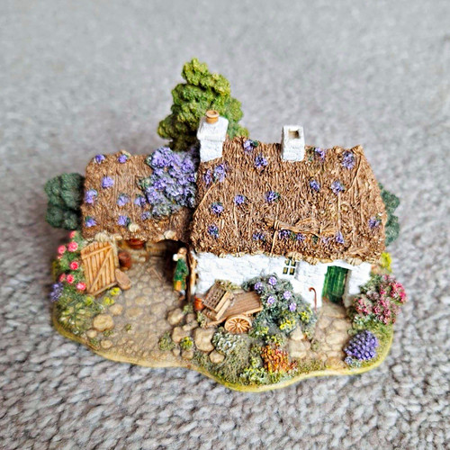 Lilliput lane scotch mist - lilliput,