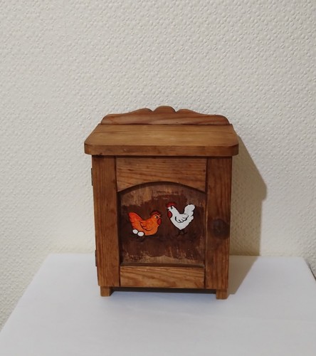 Wooden egg cabinet tier - wooden,