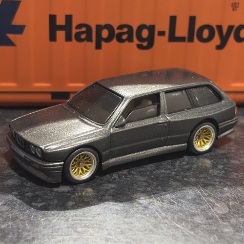 Hot wheels bmw e30 touring - hot,
