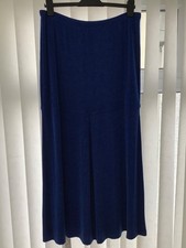 Ladies Kim & Co skirt......qvc