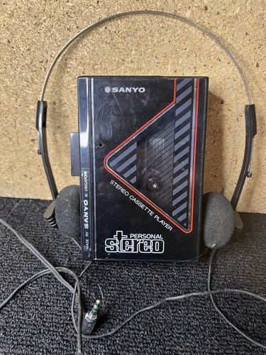 Sanyo personal stereo cassette - sanyo,