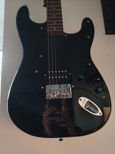 Squire fender stratocaster - fender,