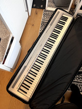 Yamaha Digital Piano P-85 Silver W/ Pedal Unit - FAULTY. Please read. 