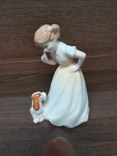 Royal doulton sit - "sit",