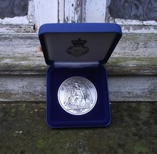 RARE BOXED 2015 BLUES & ROYALS