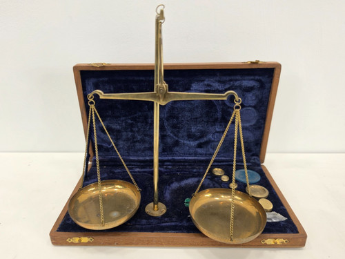 Vintage brass gold jewellery - &,