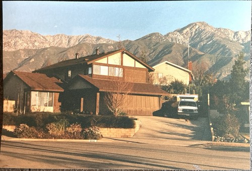 Fleetwood parked foothills - fleetwood, rv