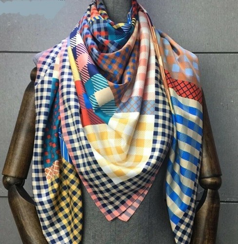 Ladies arty check - ,