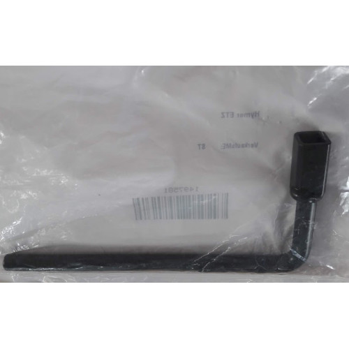 Socket wrench for - , opening