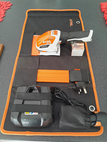 Stihl hsa cordless hedge - hsa,