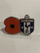 Tottenham Hotspur Poppies Pin Badge