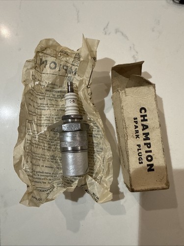 Vintage nos champion spark - nos,