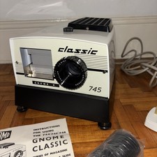 GNOME 745 Slide Projector In