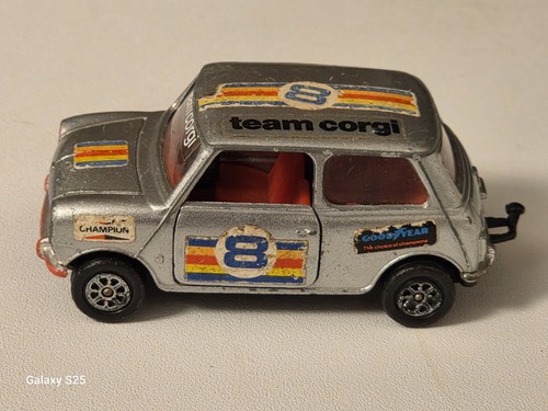 Vintage corgi british leyland - british,