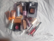 New Joblot of 18 Make Up Items