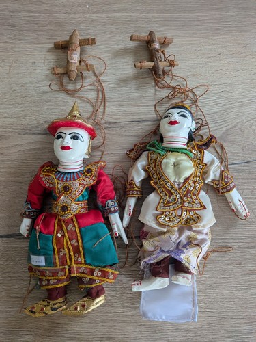 Pair vintageburmese yoke thé - pair,