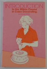 Vintage 1977 Wilton Cake