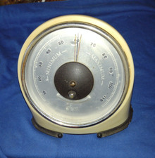 Vintage Smiths Hylo-Therm Thermometer Bakelite Case Good condition