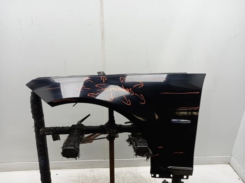 Mercedes class left front - left,