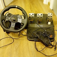 Logitech G920 Racing Wheel +